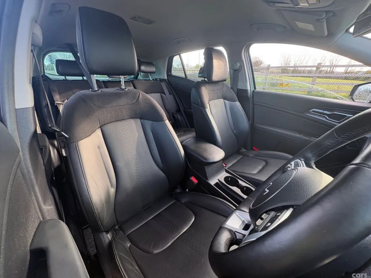Kia Sportage SUV, Diesel, 2024, Grey