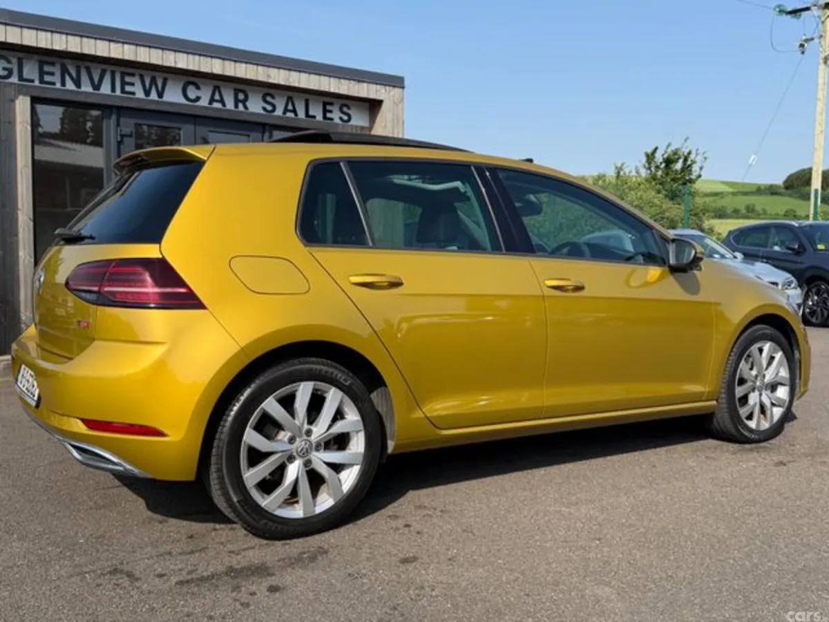 Volkswagen Golf Hatchback, Petrol, 2018, Yellow