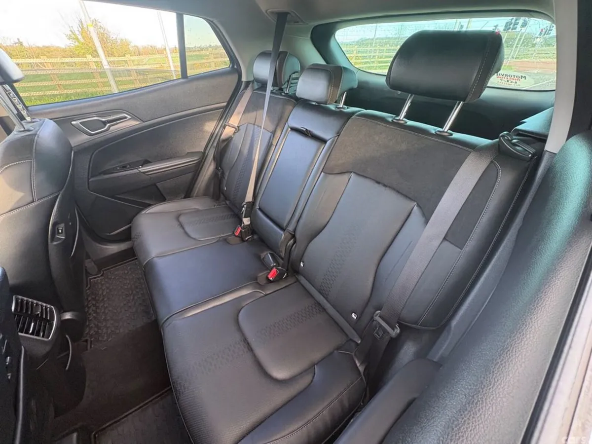 Kia Sportage SUV, Diesel, 2024, Grey