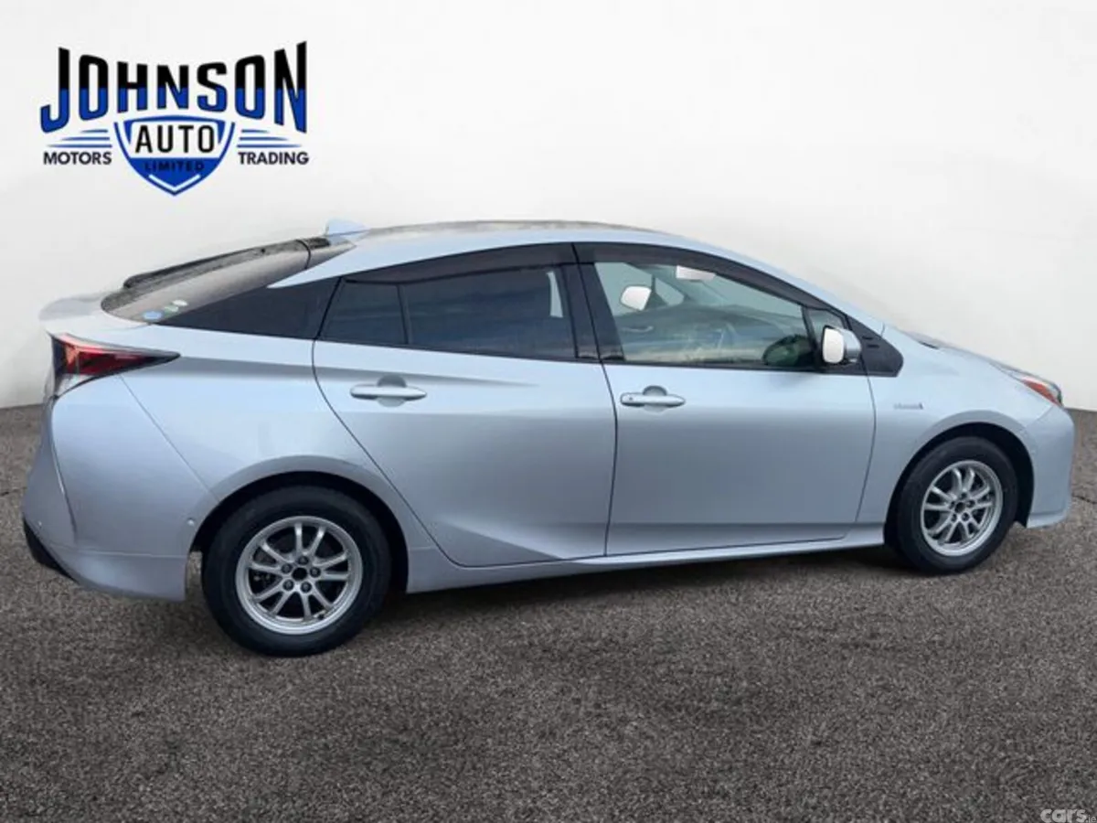 Toyota Prius MPV, Petrol Hybrid, 2016, Silver