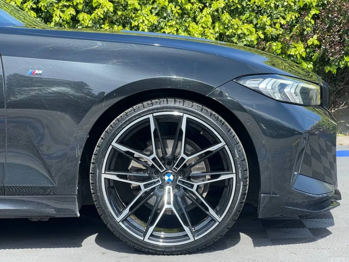 BMW 3-Series Estate, Diesel, 2023, Black