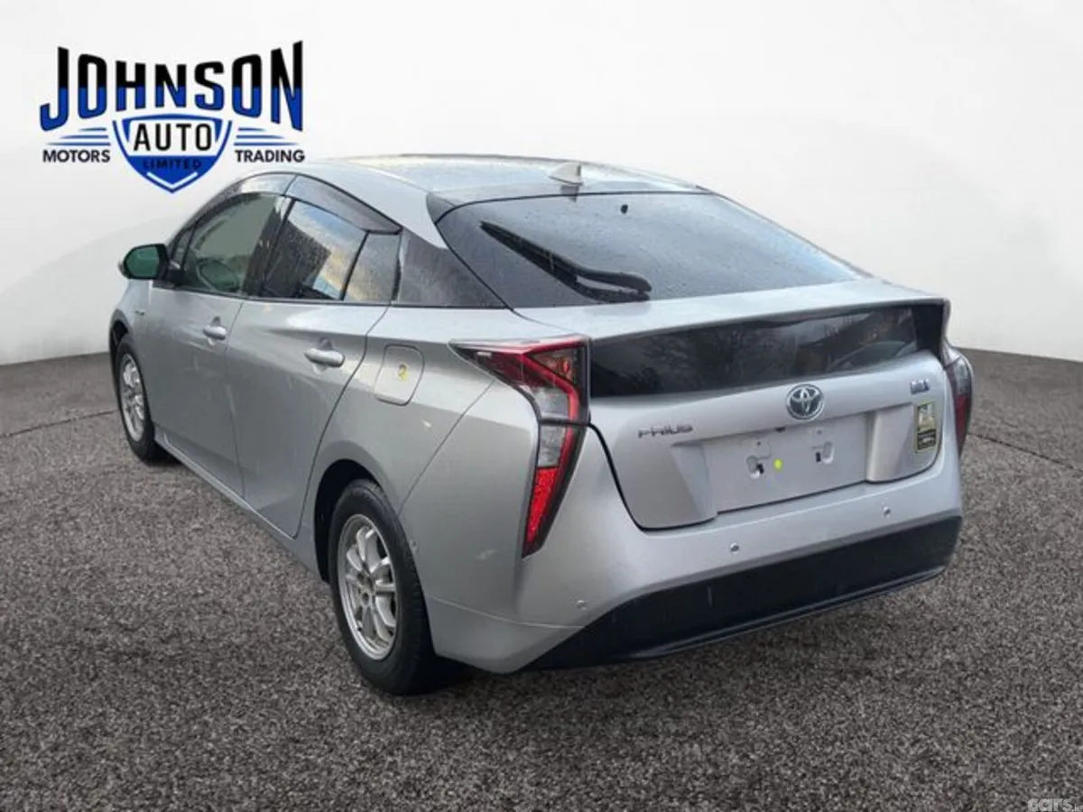 Toyota Prius MPV, Petrol Hybrid, 2016, Silver
