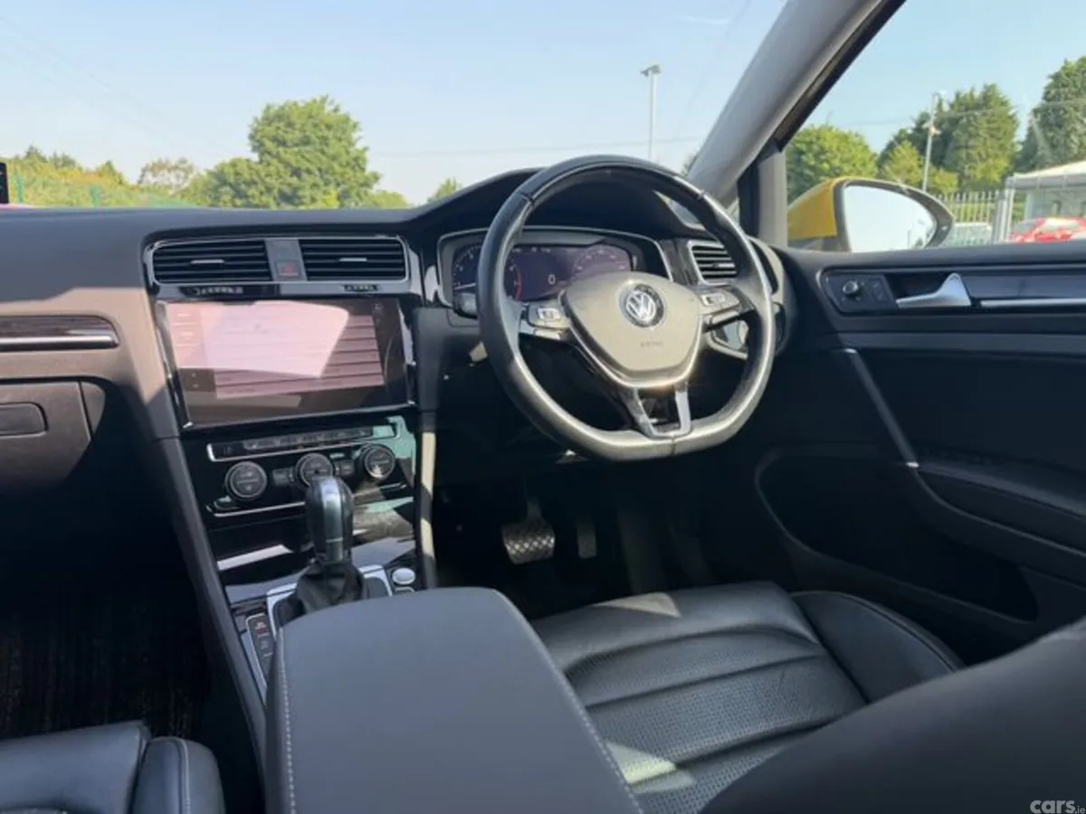 Volkswagen Golf Hatchback, Petrol, 2018, Yellow