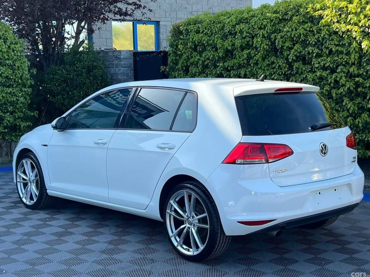 Volkswagen Golf Hatchback, Petrol, 2017, White