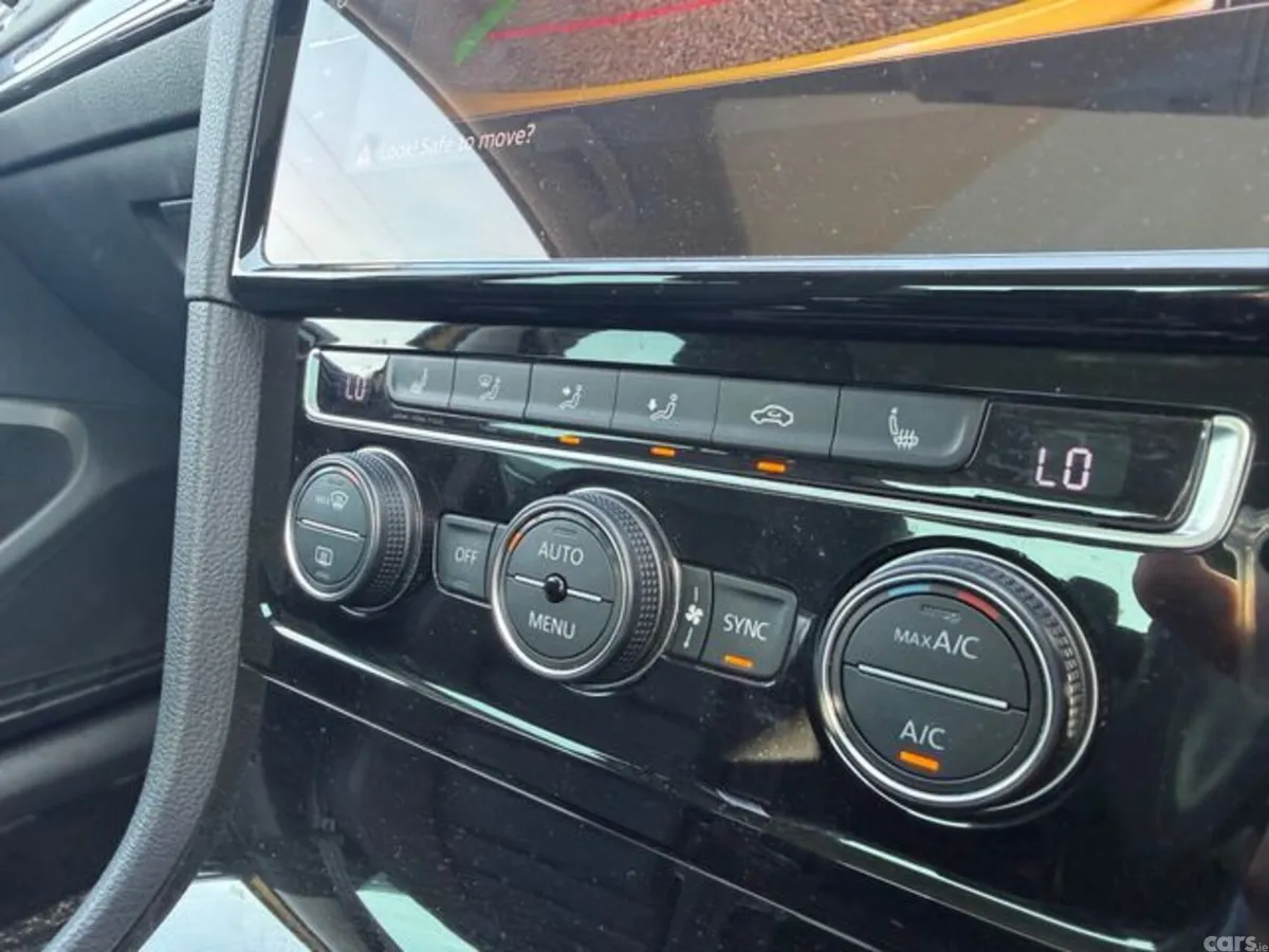 Volkswagen Golf Hatchback, Petrol, 2018, Yellow