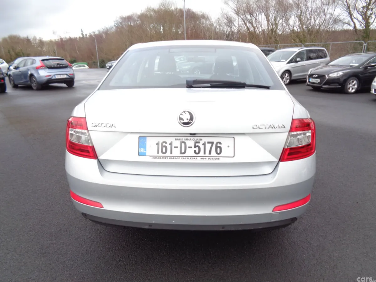 Skoda Octavia Saloon, Diesel, 2016, Silver