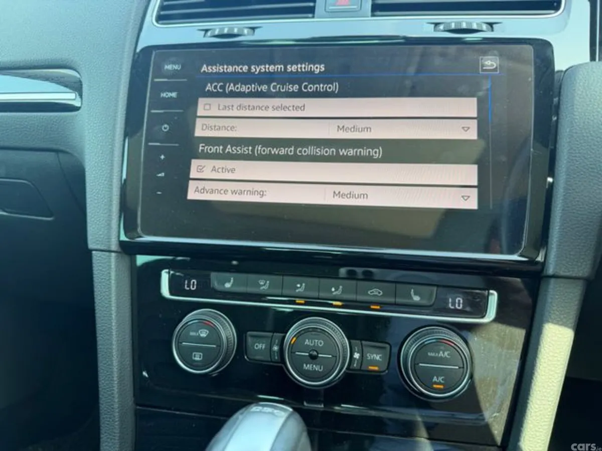 Volkswagen Golf Hatchback, Petrol, 2018, Yellow