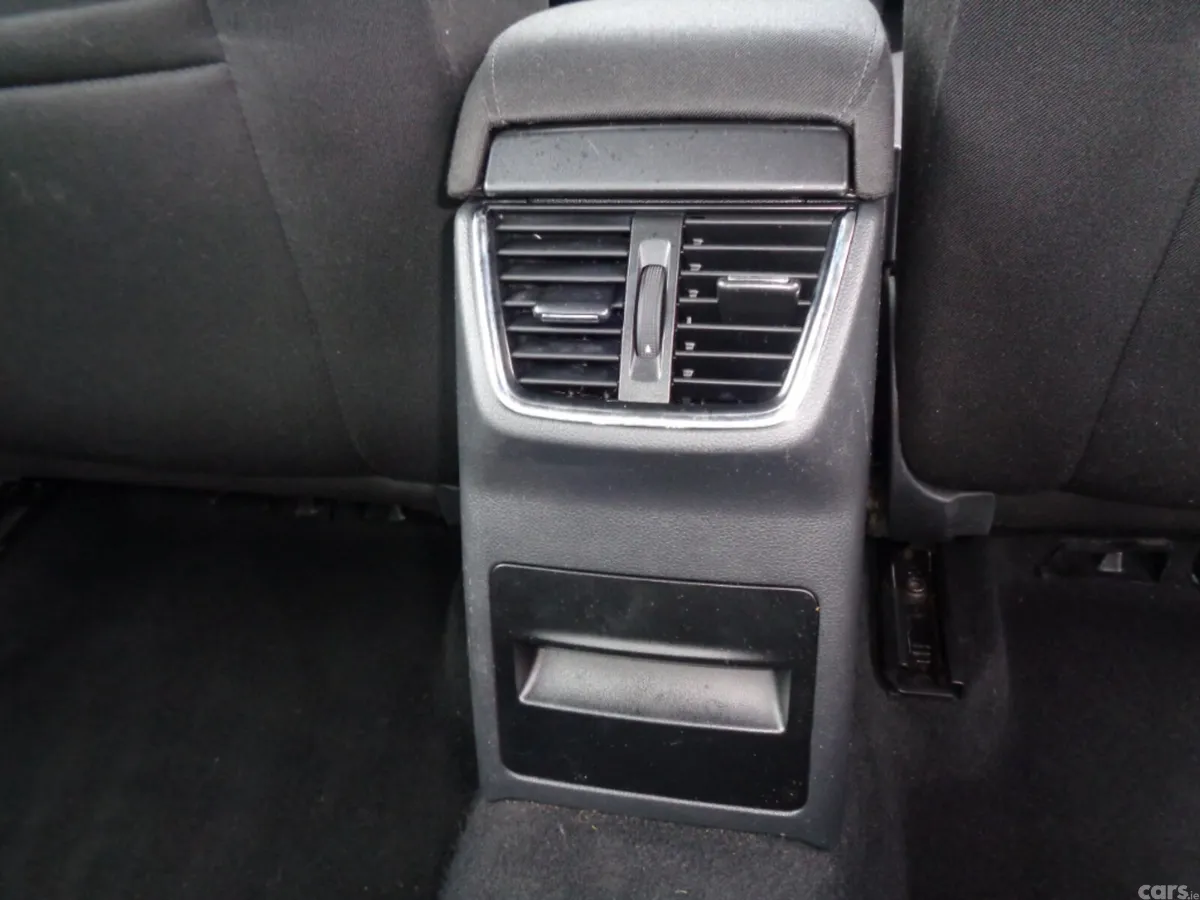 Skoda Octavia Saloon, Diesel, 2016, Silver