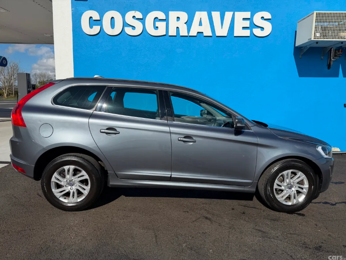 Volvo XC60 Estate, Diesel, 2017, Grey