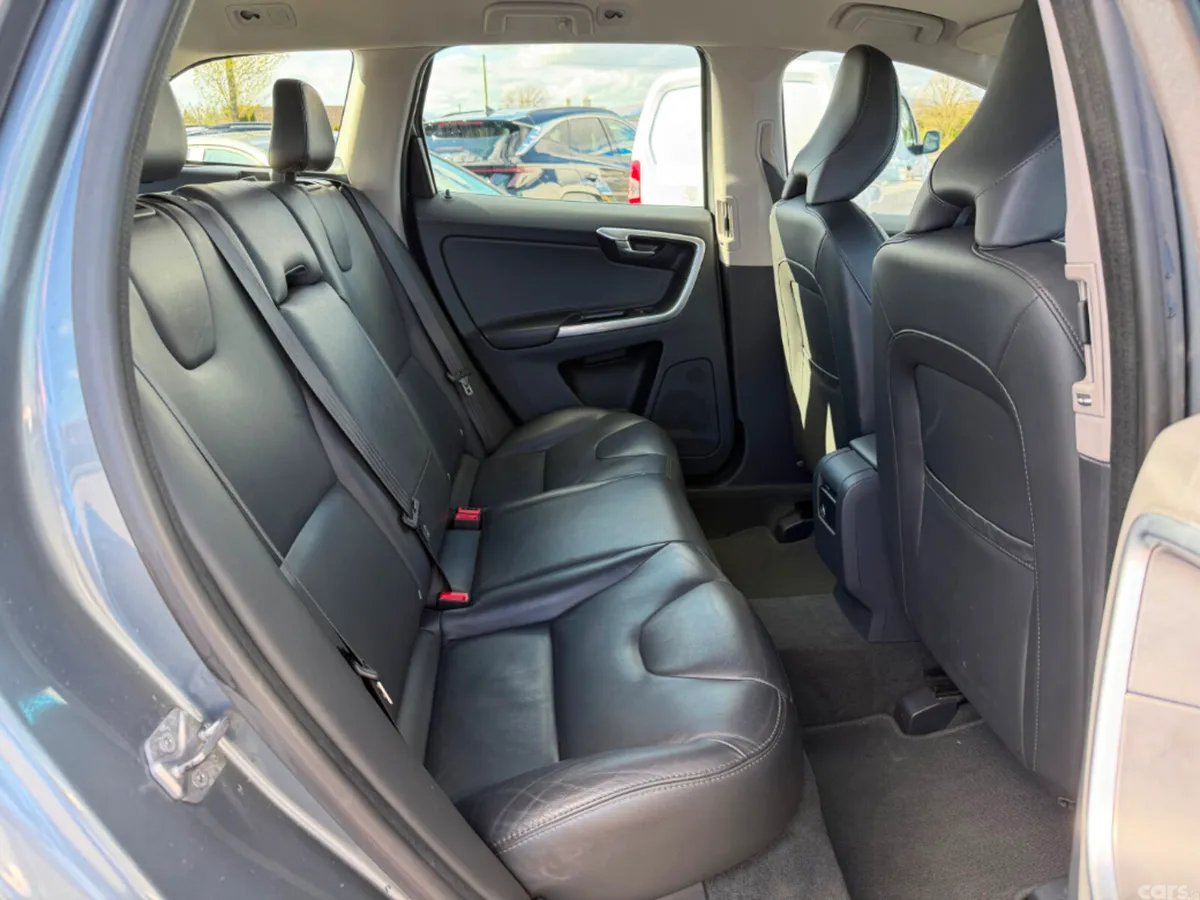 Volvo XC60 Estate, Diesel, 2017, Grey
