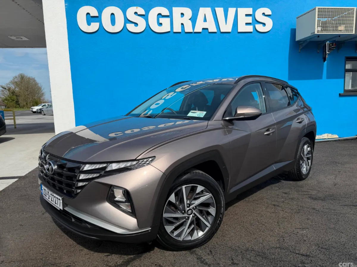 Hyundai Tucson MPV, Diesel, 2022, Brown