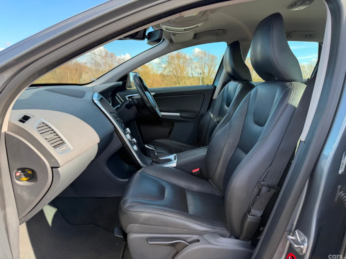 Volvo XC60 Estate, Diesel, 2017, Grey