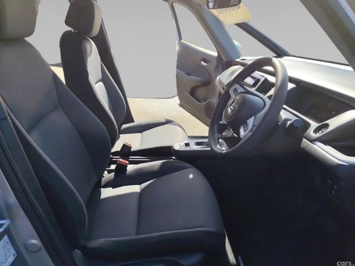 Honda Fit Estate, Petrol, 2020, Silver
