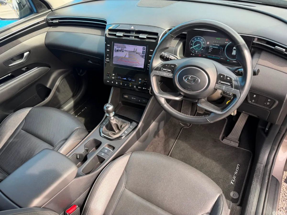 Hyundai Tucson MPV, Diesel, 2022, Brown