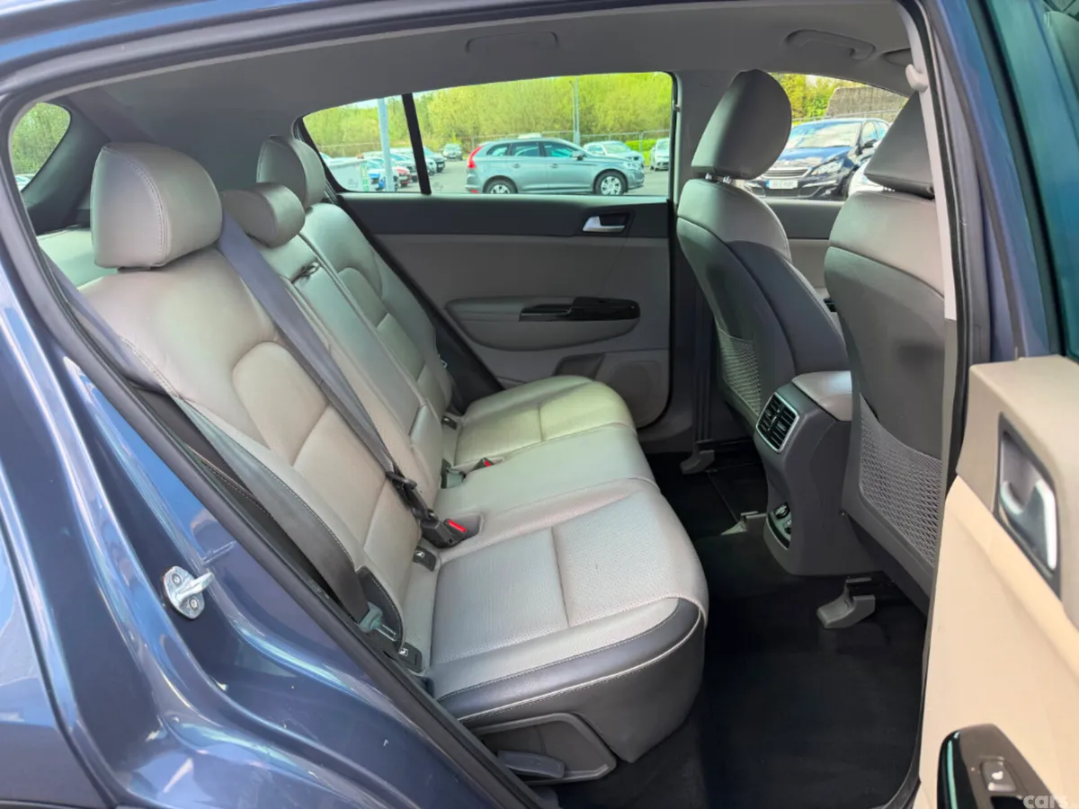 Kia Sportage MPV, Diesel, 2018, Blue