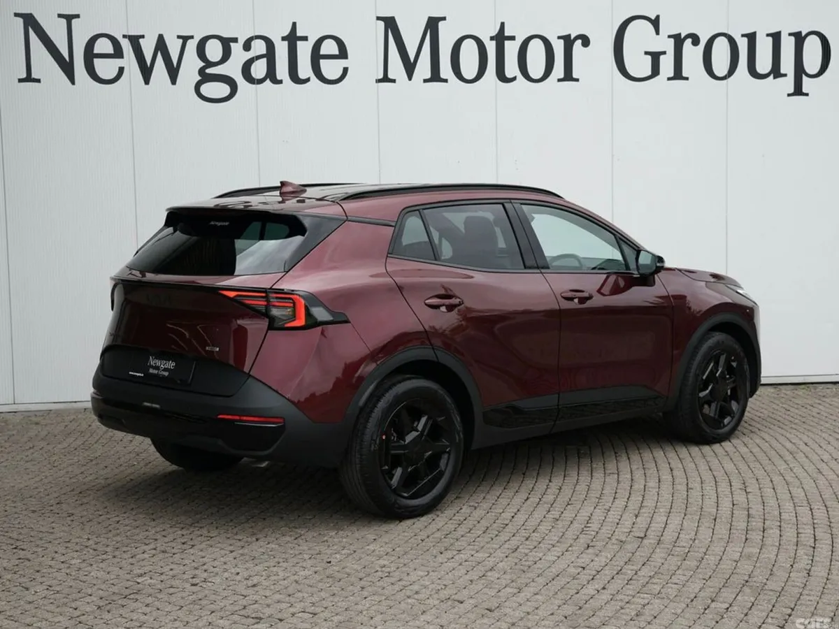 Kia Sportage SUV, Petrol Hybrid, 2027, Red