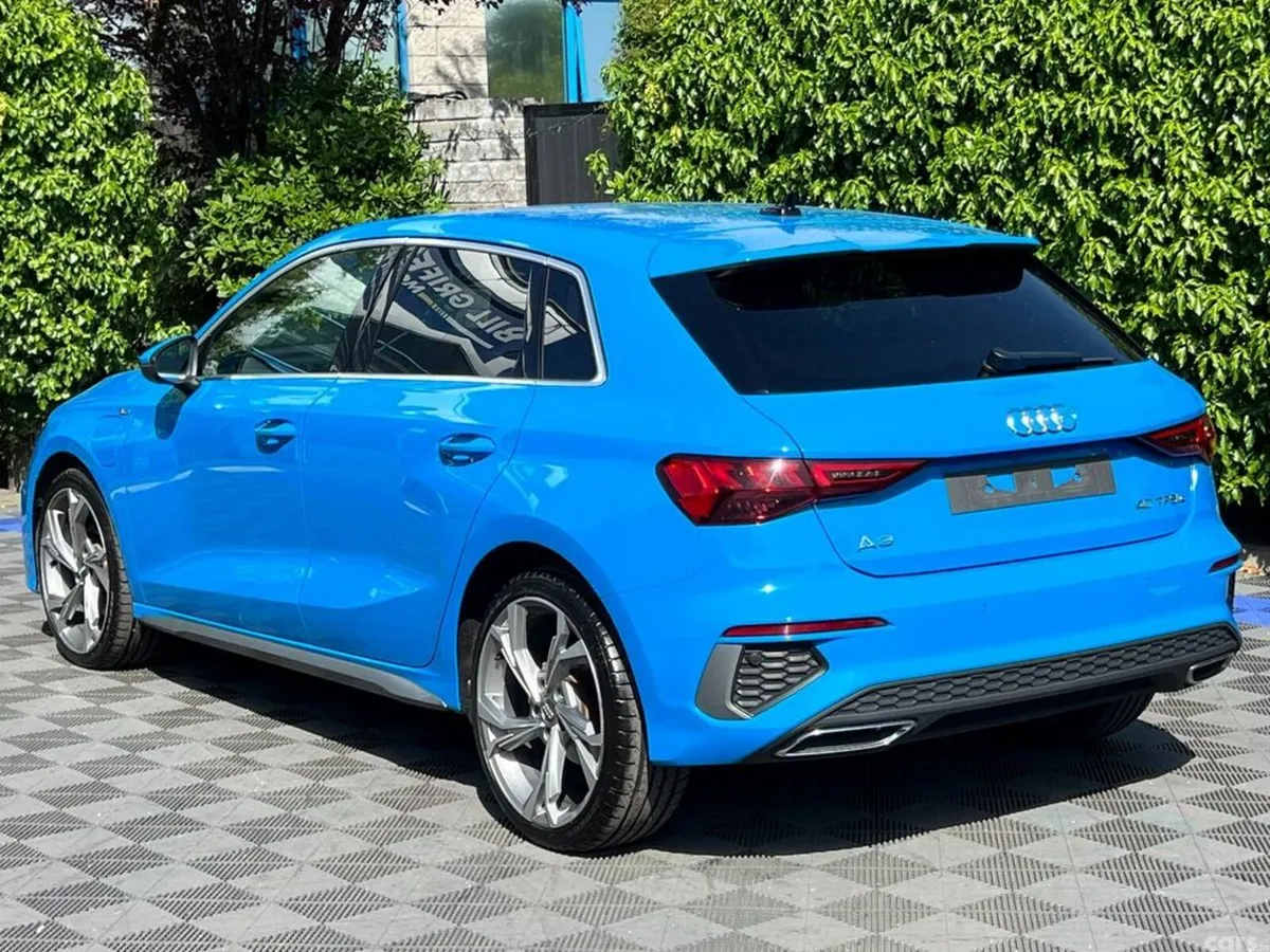 Audi A3 Hatchback, Petrol Plug-in Hybrid, 2023, Blue