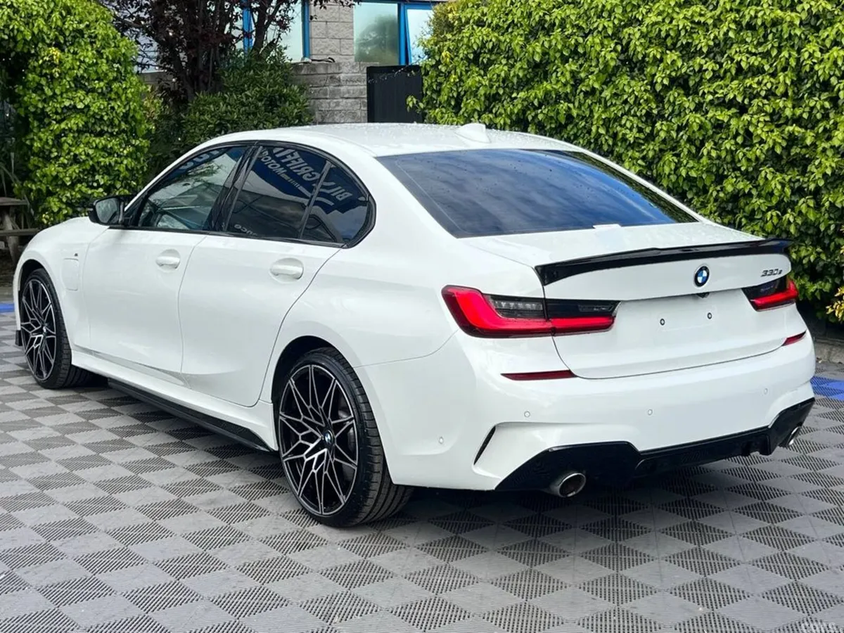 BMW 3-Series Saloon, Petrol Plug-in Hybrid, 2020, White
