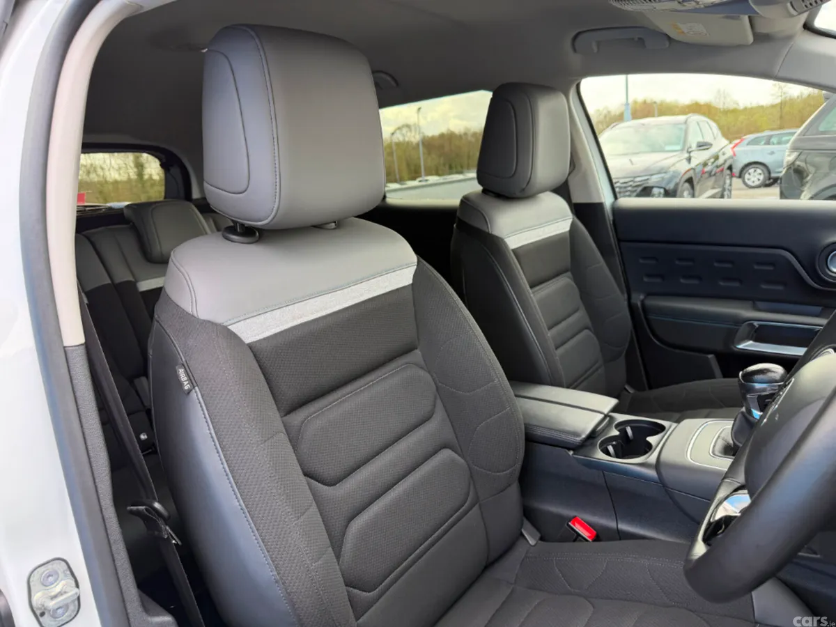 Citroen C5 Aircross MPV, Diesel, 2022, White