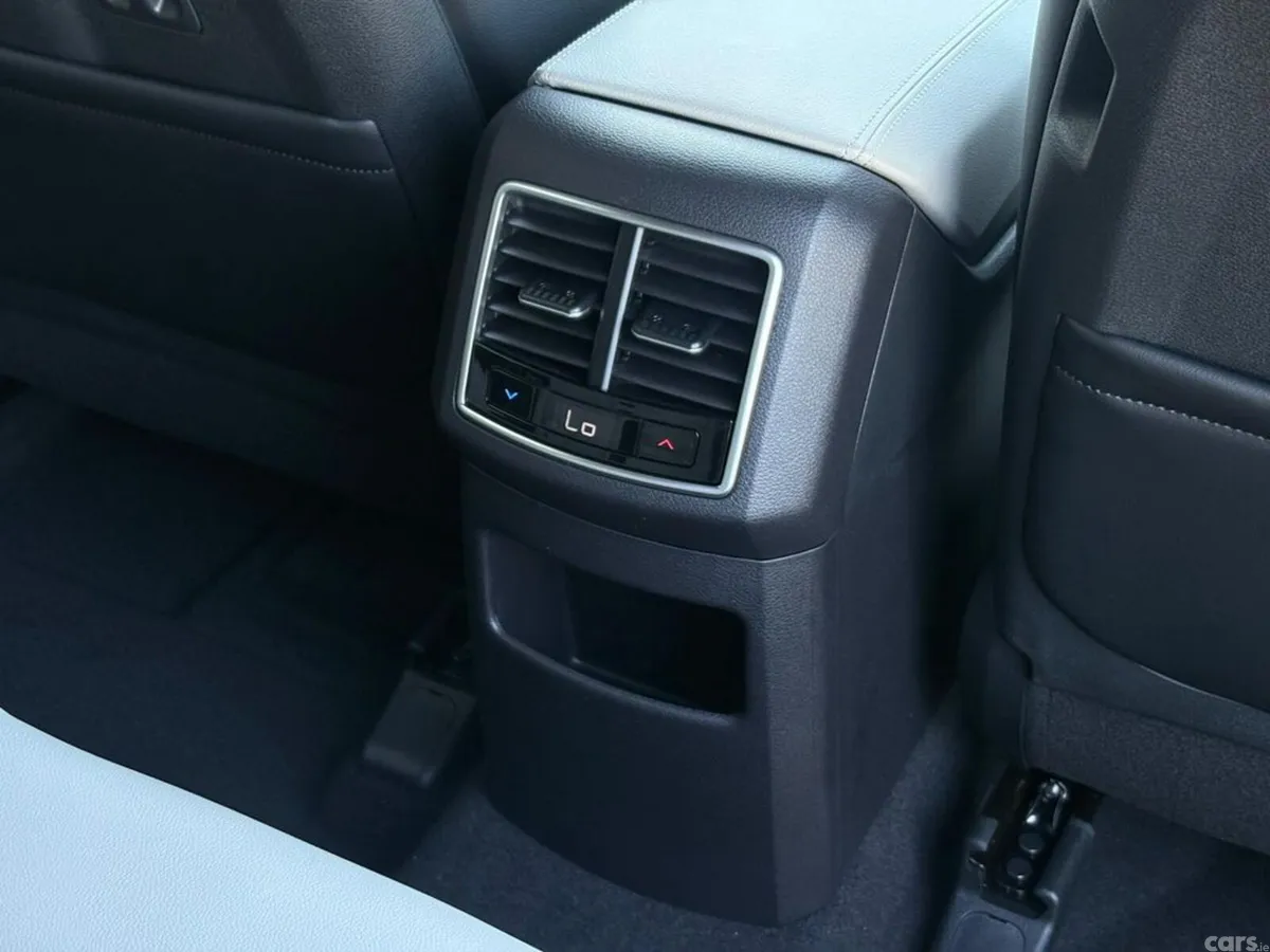 Kia Sportage SUV, Petrol Hybrid, 2027, Red