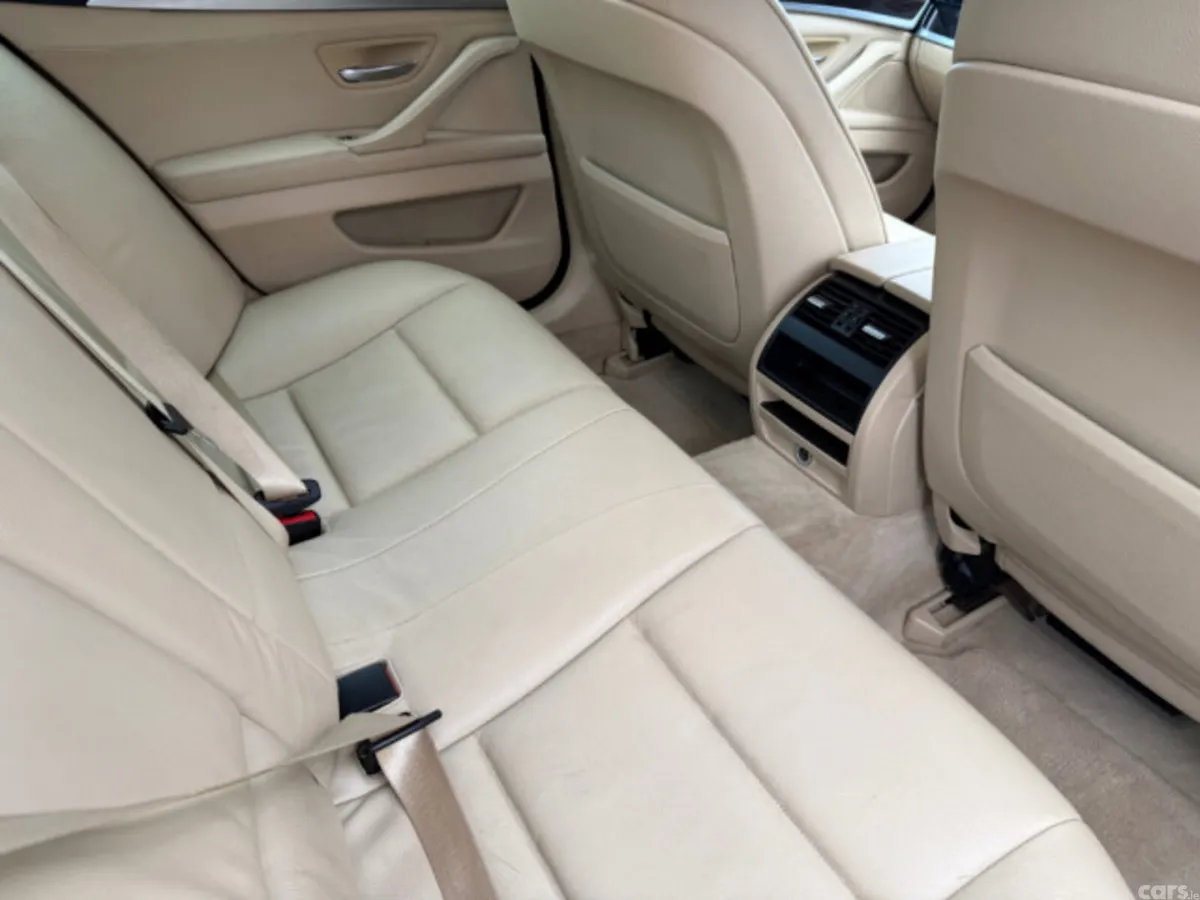 BMW 5-Series Saloon, Diesel, 2011, Blue