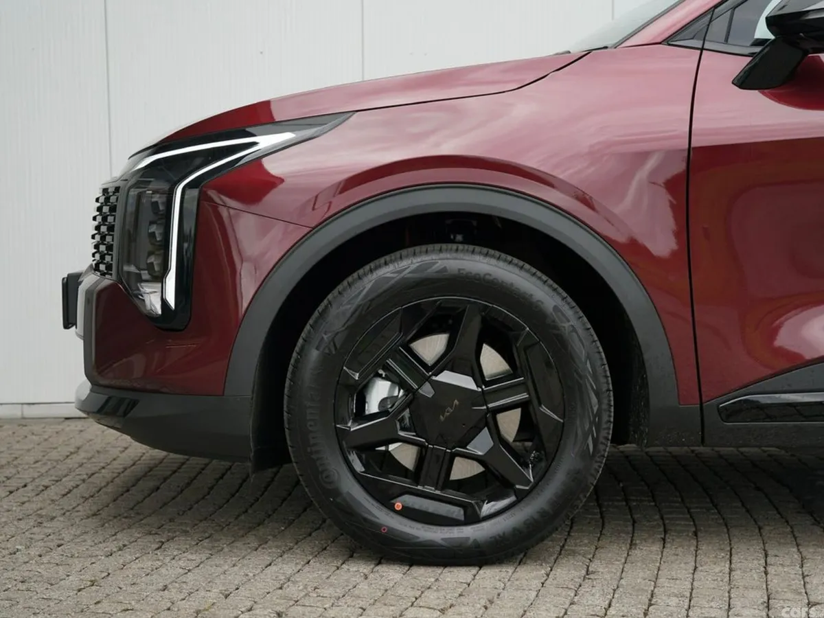 Kia Sportage SUV, Petrol Hybrid, 2027, Red
