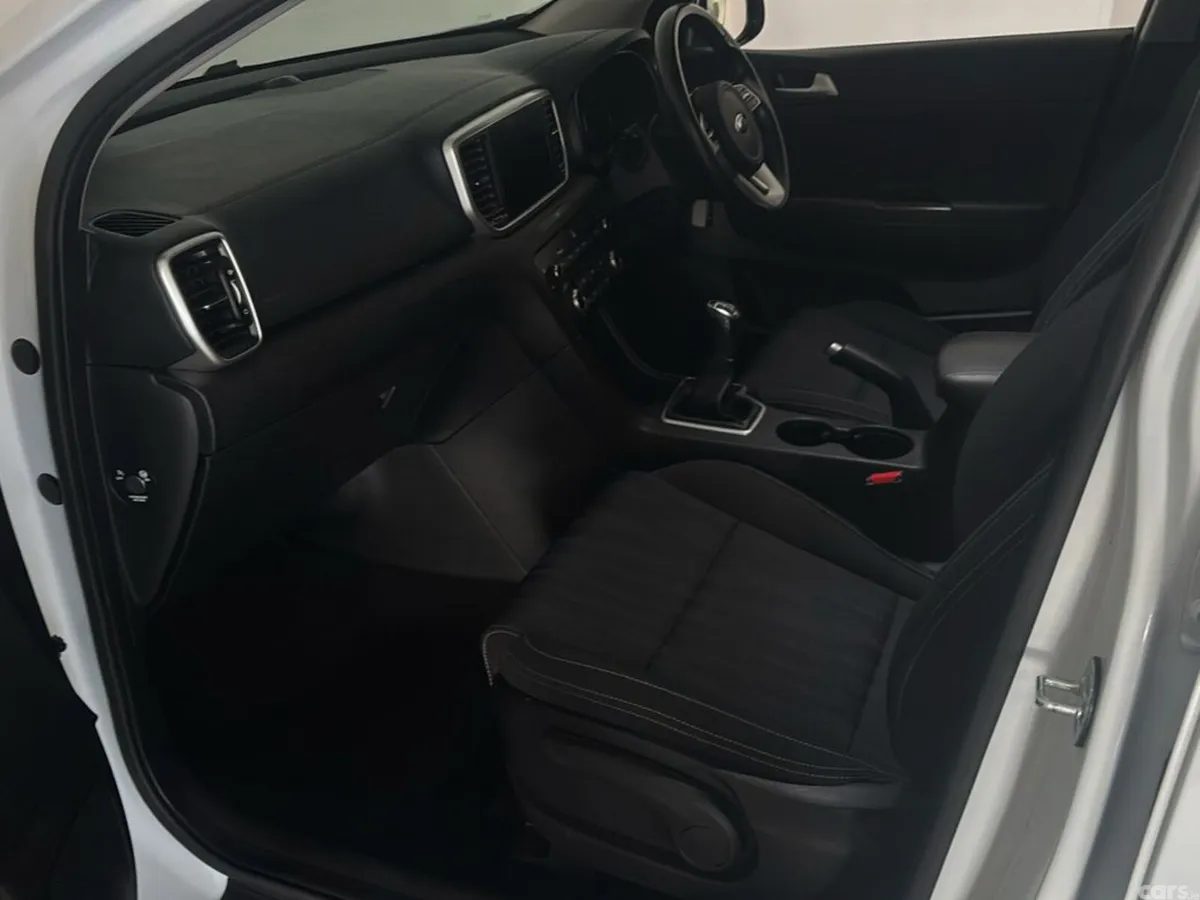 Kia Sportage Van, Diesel Hybrid, 2022, White