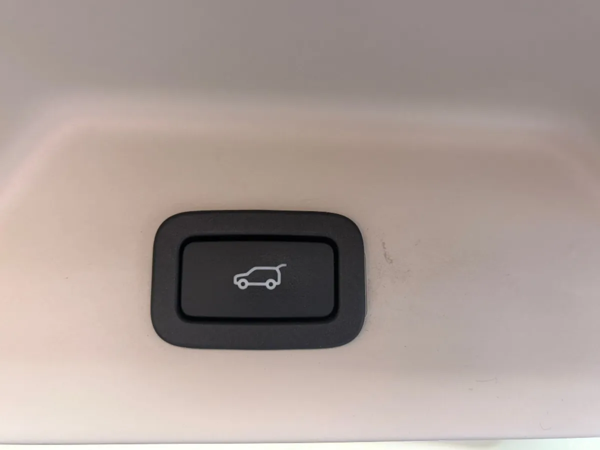 Land Rover Range Rover SUV, Petrol Plug-in Hybrid, 2019, Blue