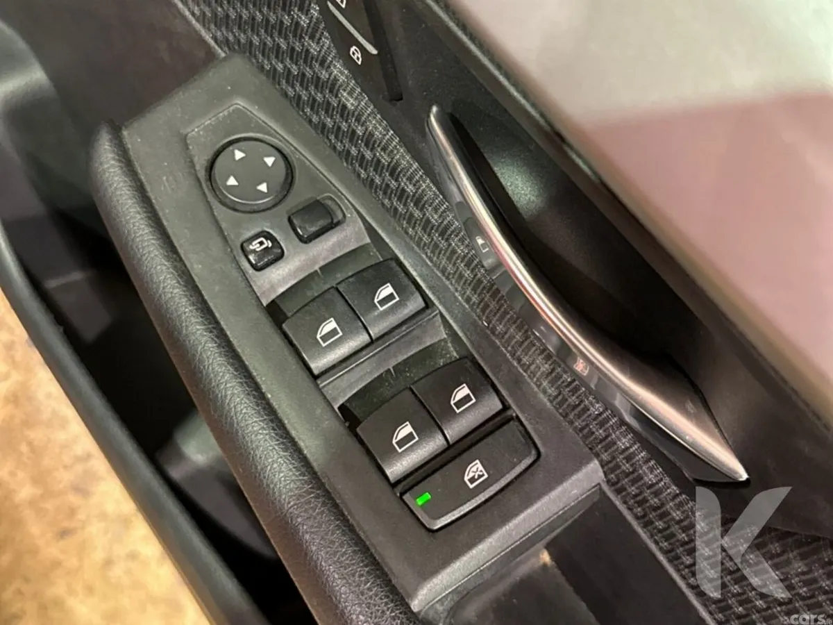 BMW 2-Series MPV, Petrol, 2018, Red