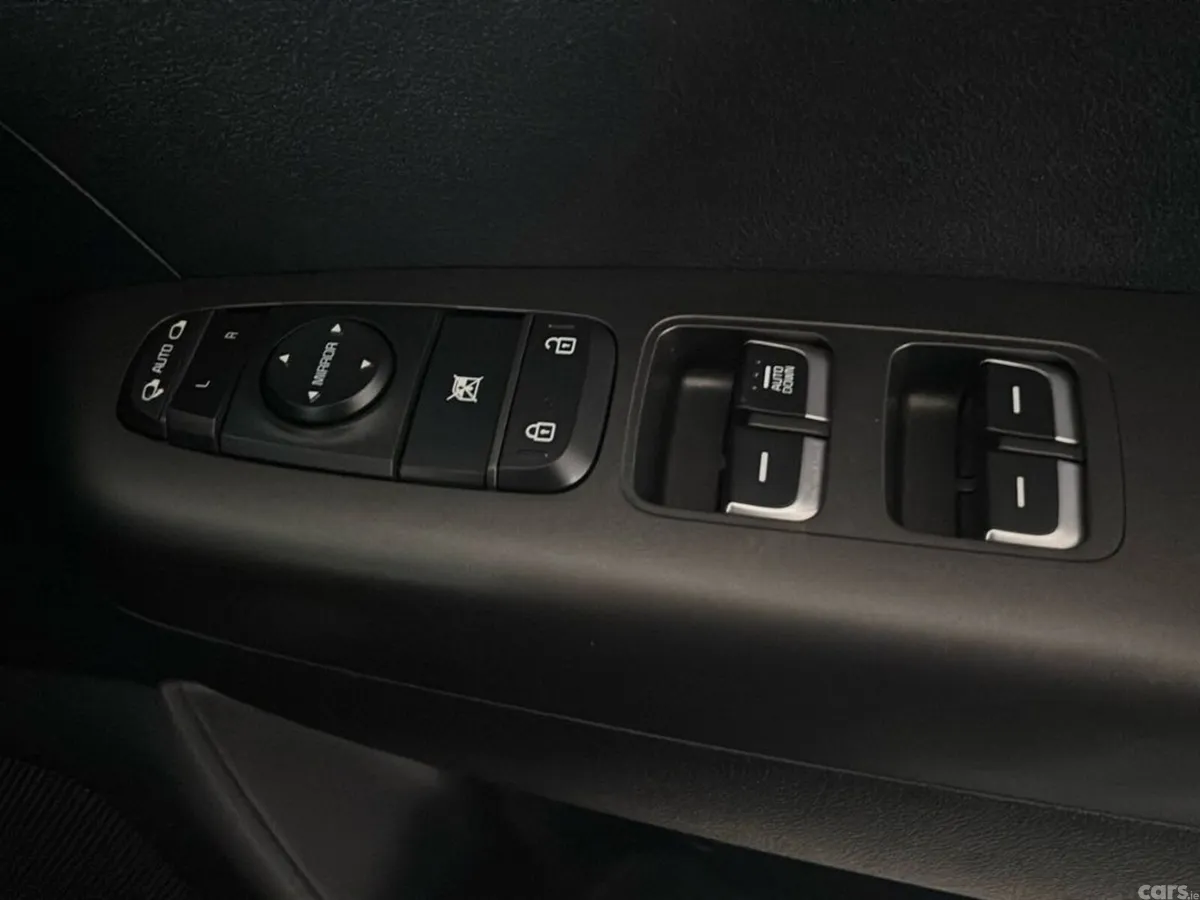Kia Sportage Van, Diesel Hybrid, 2022, White
