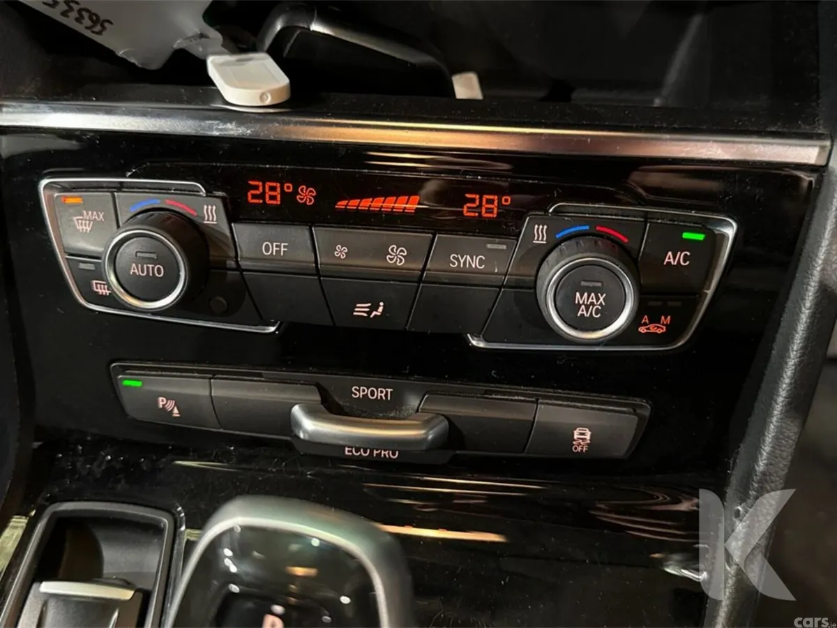 BMW 2-Series MPV, Petrol, 2018, Red