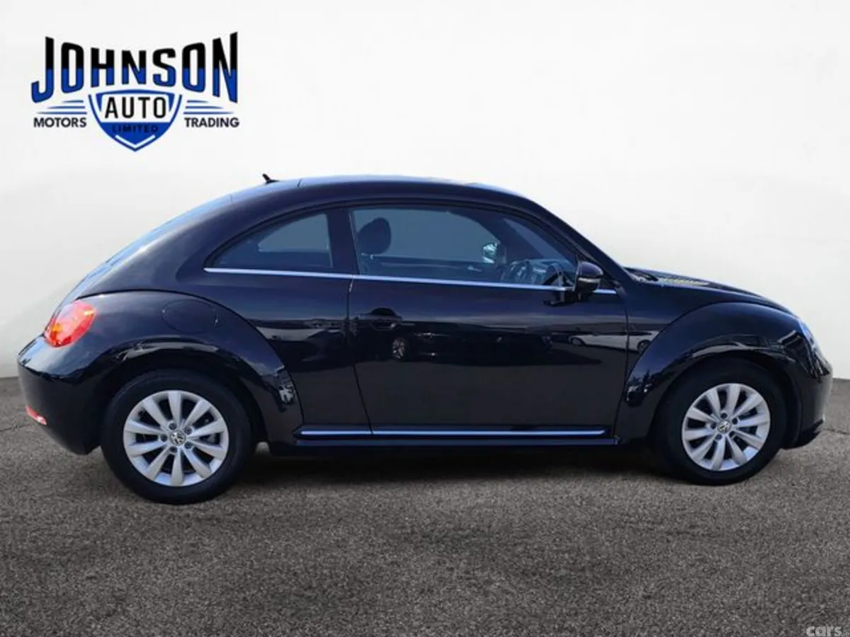 Volkswagen Beetle Hatchback, Petrol, 2014, Black