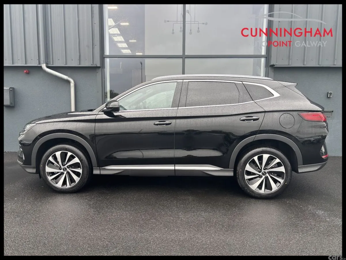 BYD SEAL U SUV, Petrol Plug-in Hybrid, 2027, Black