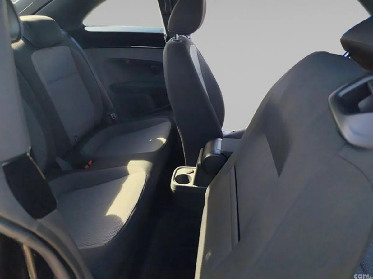 Volkswagen Beetle Hatchback, Petrol, 2014, Black