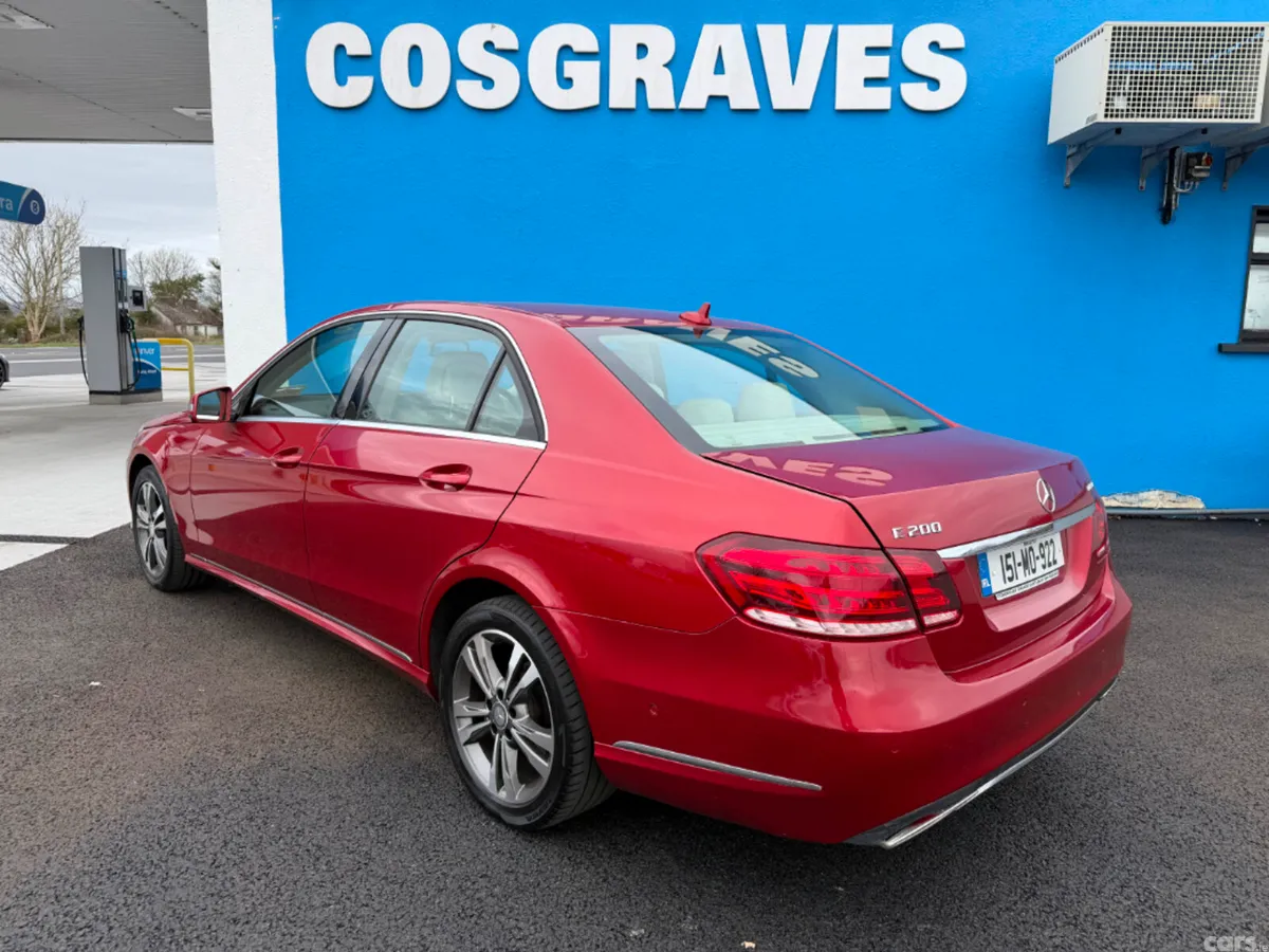 Mercedes-Benz E-Class Saloon, Diesel, 2015, Red