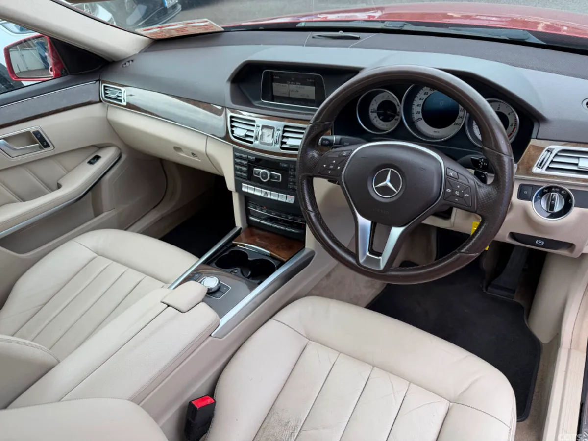 Mercedes-Benz E-Class Saloon, Diesel, 2015, Red