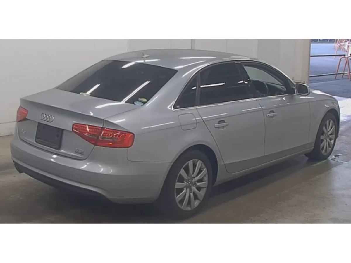 Audi A4 Saloon, Petrol, 2015, Silver