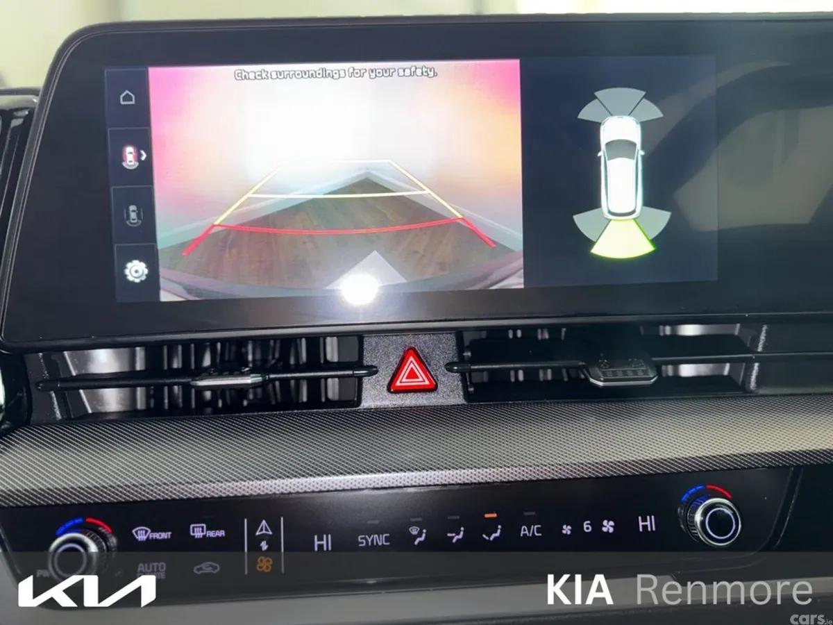 Kia Sportage MPV, Diesel Hybrid, 2023, White