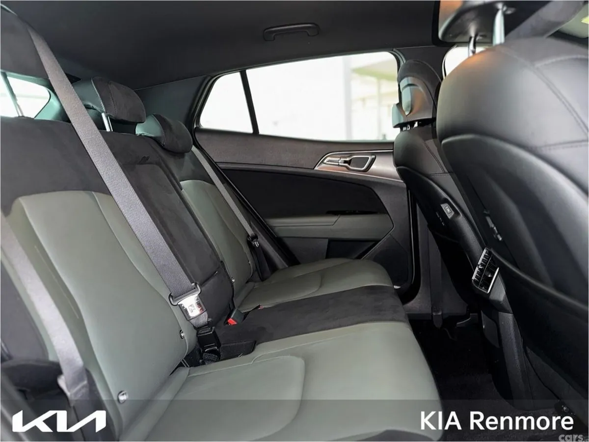 Kia Sportage MPV, Petrol Hybrid, 2025, Grey