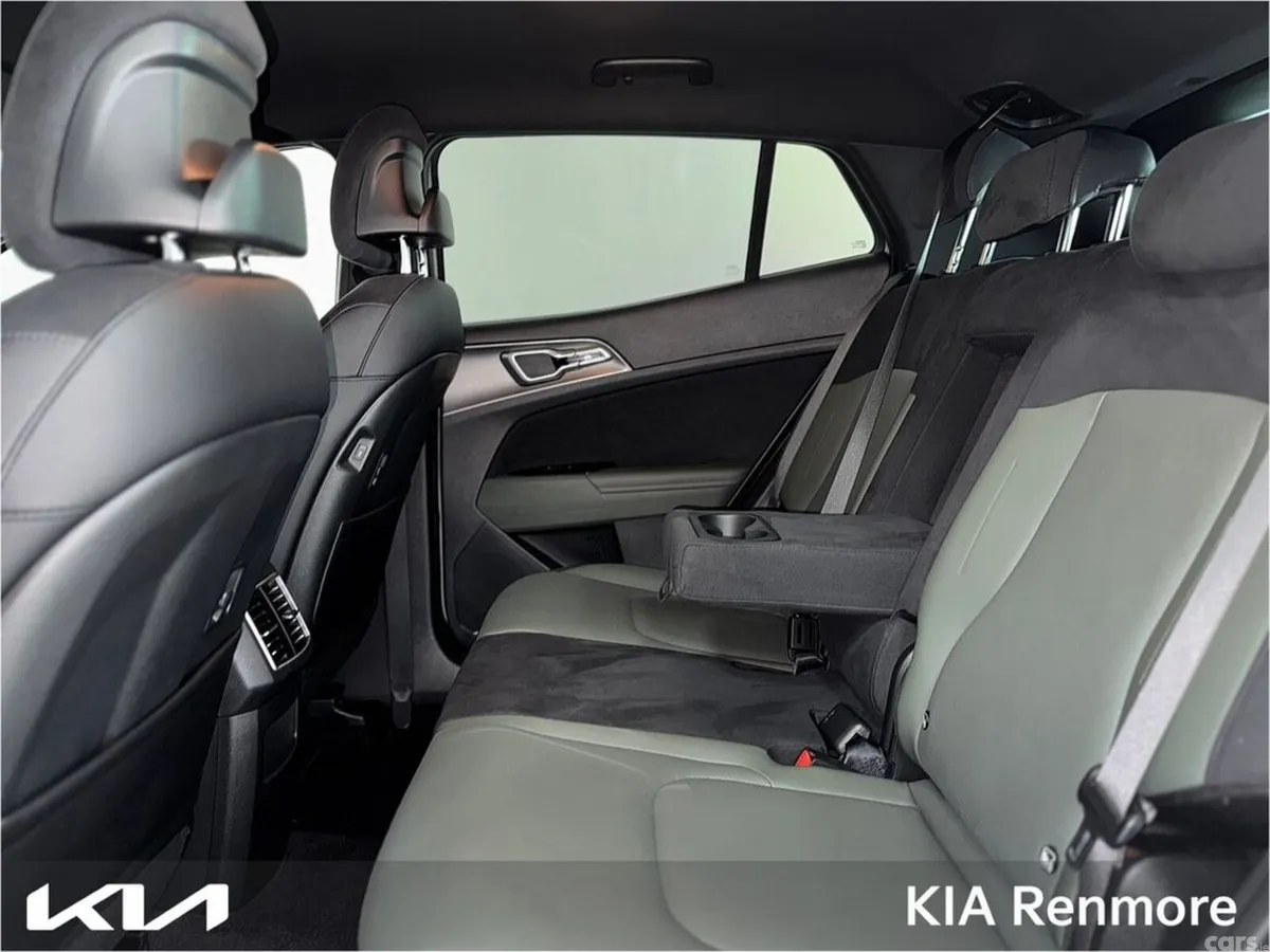 Kia Sportage MPV, Petrol Hybrid, 2025, Grey