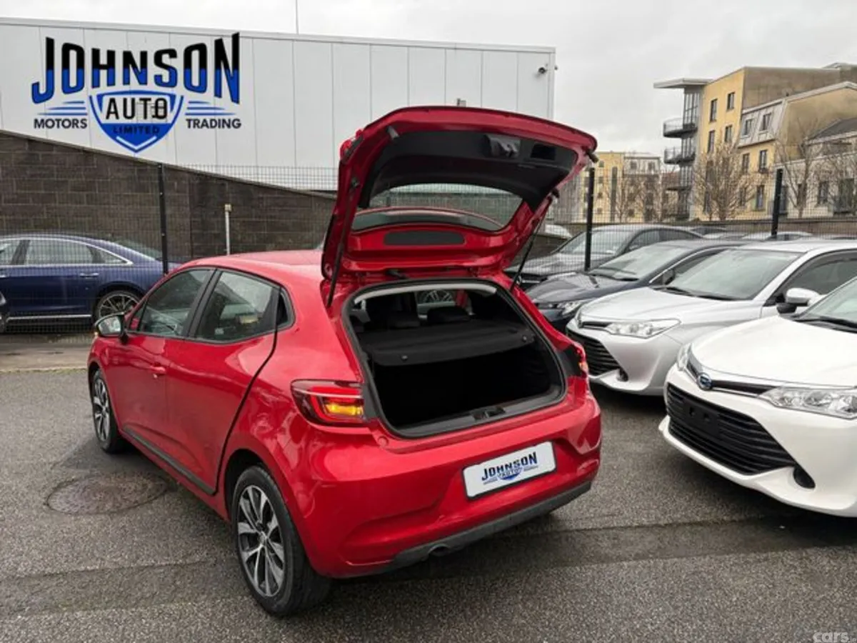 Renault Clio Hatchback, Petrol, 2023, Red