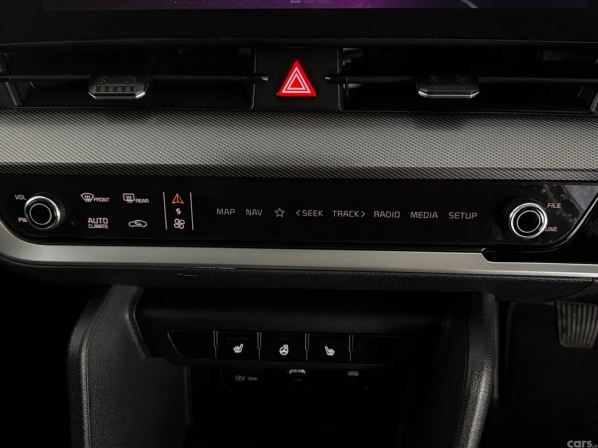 Kia Sportage SUV, Diesel Hybrid, 2023, Red