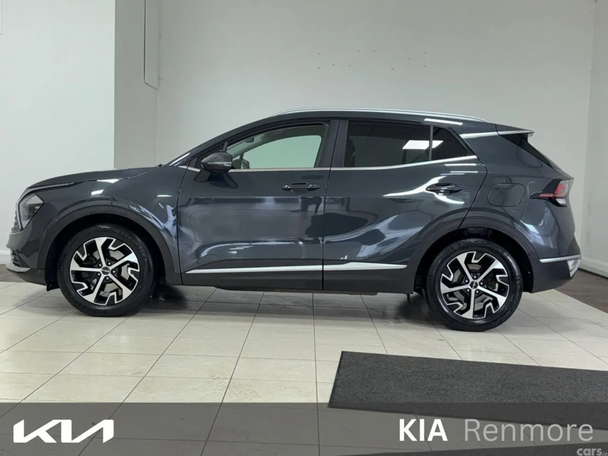 Kia Sportage MPV, Diesel, 2023, Grey