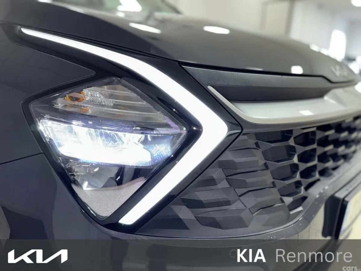 Kia Sportage MPV, Diesel, 2023, Grey