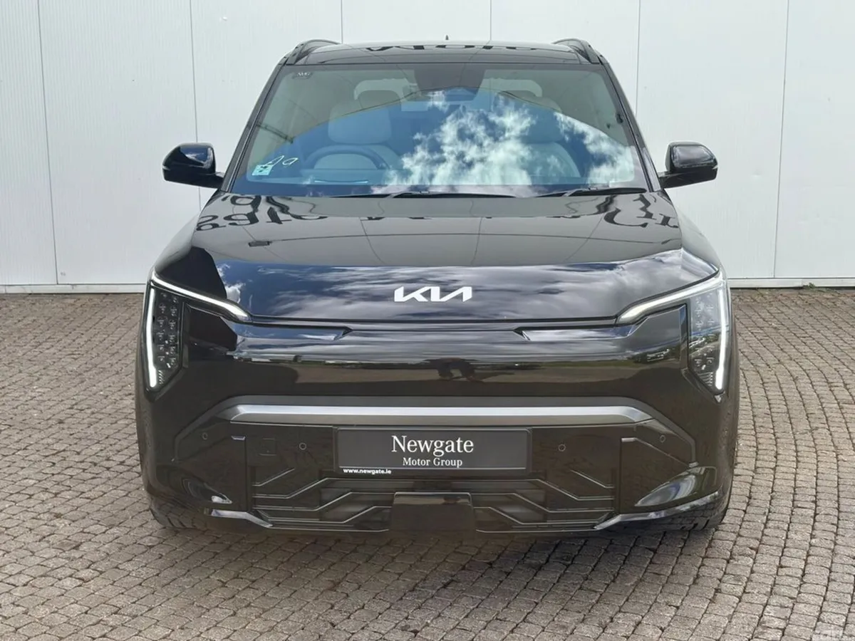 Kia EV3 Hatchback, Electric, 2027, Black