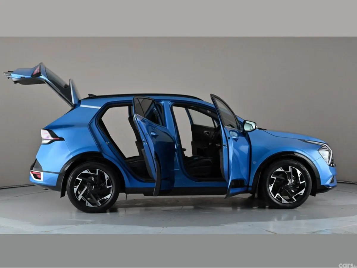 Kia Sportage SUV, Diesel Hybrid, 2025, Blue