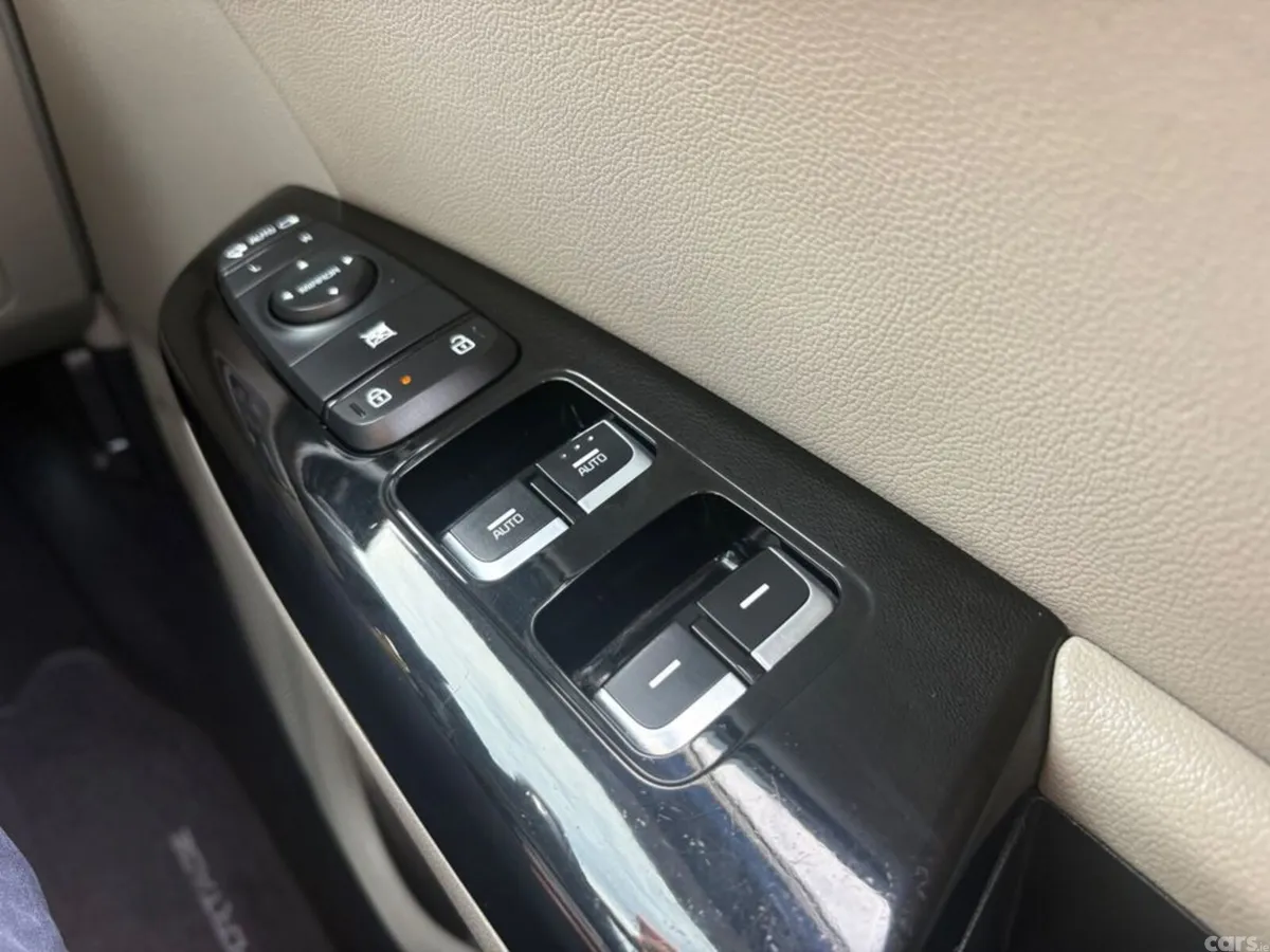 Kia Sportage SUV, Diesel Hybrid, 2021, Blue