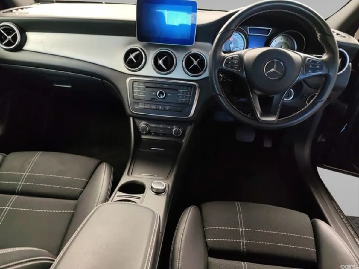 Mercedes-Benz GLA Hatchback, Petrol, 2016, Black