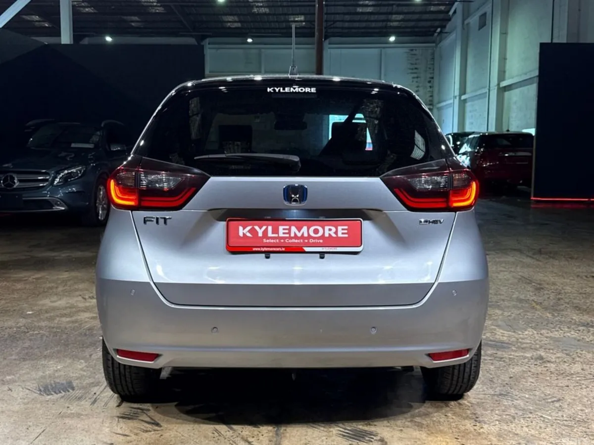 Honda Fit Hatchback, Petrol Hybrid, 2023, Silver