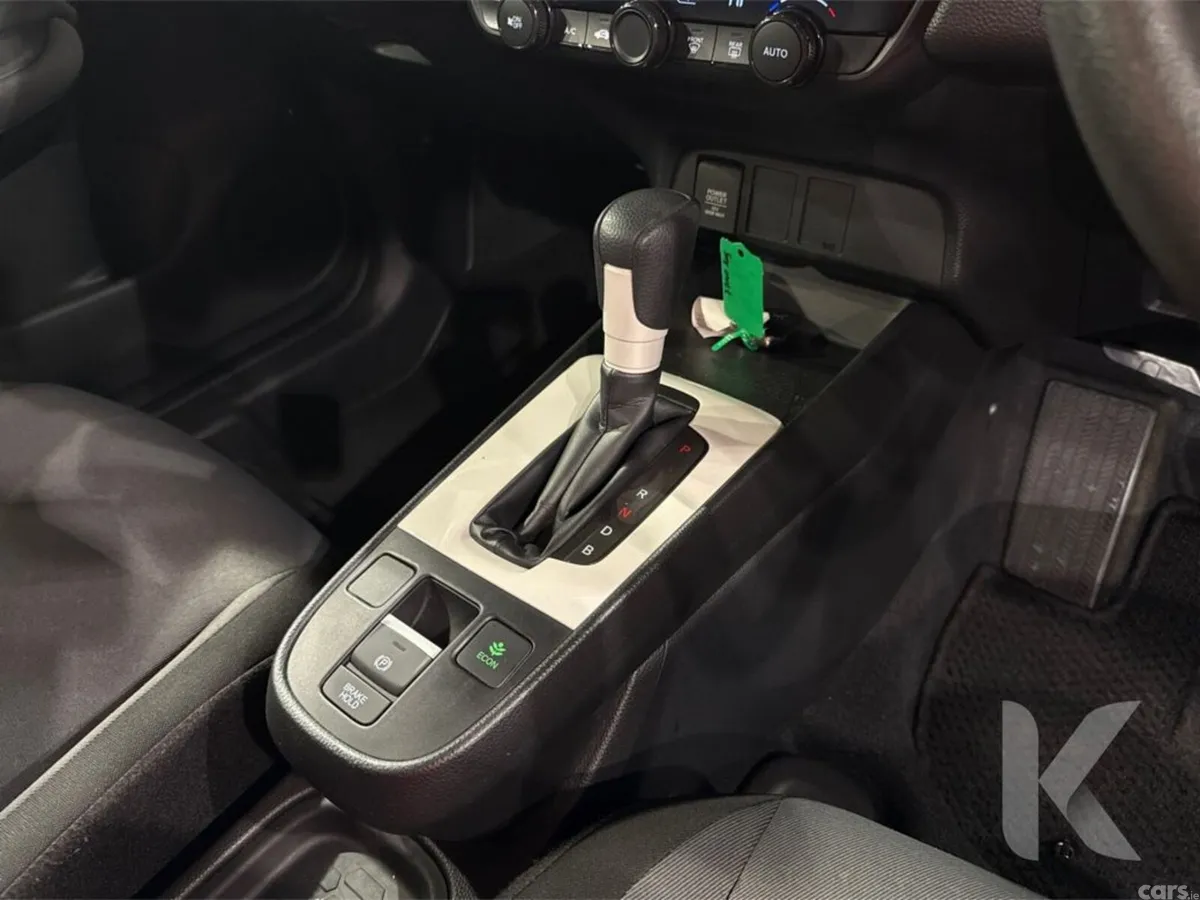Honda Fit Hatchback, Petrol Hybrid, 2023, Silver